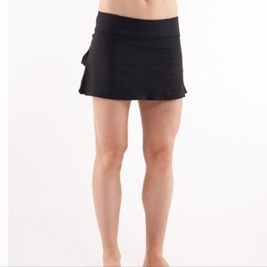Lululemon run pace setter tennis skirt size 10